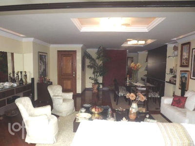 Apartamento à venda em Recreio dos Bandeirantes com 374 m², 4 quartos, 1 suíte, 3 vagas