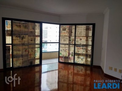 Apartamento à venda em Santo Amaro com 126 m², 3 quartos, 1 suíte, 2 vagas