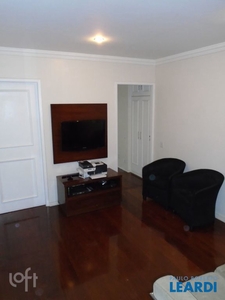 Apartamento à venda em Santo Amaro com 250 m², 4 quartos, 2 suítes, 5 vagas