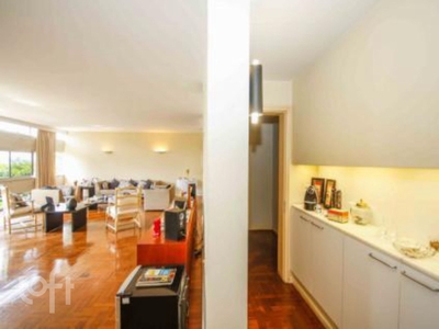 Apartamento à venda em Urca com 253 m², 4 quartos, 1 suíte, 2 vagas