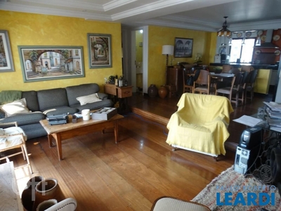 Apartamento à venda em Vila Andrade com 130 m², 3 quartos, 1 suíte, 3 vagas