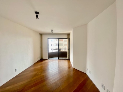 Apartamento à venda em Vila Madalena com 67 m², 2 quartos, 1 vaga