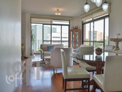 Apartamento à venda em Vila Mariana com 56 m², 3 quartos, 1 suíte, 2 vagas