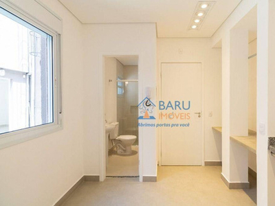 Apartamento Com 1 Dormitório Para Alugar, 12 M² Por R$ 1.160/mês