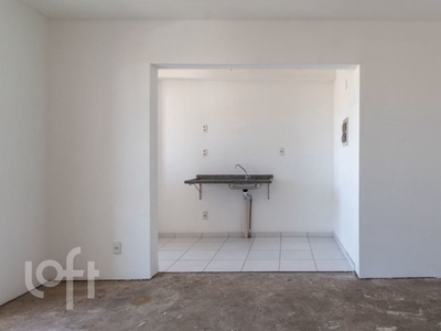 Apartamento à venda em Vila Augusta com 76 m², 2 quartos, 1 suíte, 2 vagas
