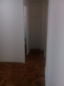 Apto Liberdade | 3 Quartos | 55 M² | Cond: R$300.0 | 0 Vagas