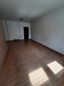 Apto República | 3 Quartos | 120 M² | Cond: R$675.0 | 0 Vagas