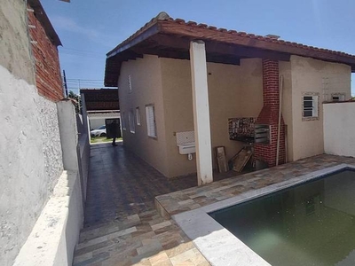 Casa com 2 Quartos e 1 banheiro à Venda, 150 m² por R$ 269.000