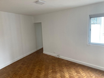 Apartamento à venda em Aclimação com 80 m², 2 quartos, 1 vaga