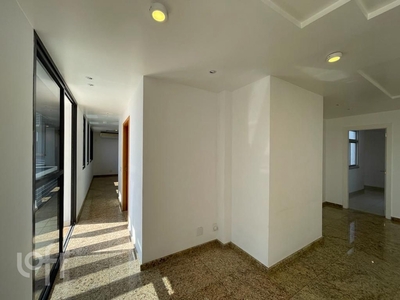 Apartamento à venda em Recreio dos Bandeirantes com 260 m², 4 quartos