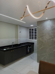 Apartamento com 2 Quartos e 1 banheiro à Venda, 62 m² por R$ 270.000