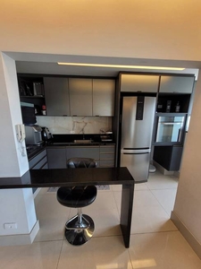 Apartamento com 3 Quartos e 3 banheiros à Venda, 96 m² por R$ 770.000