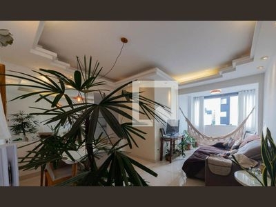 Apartamento para alugar com 3 dorms, 83m²