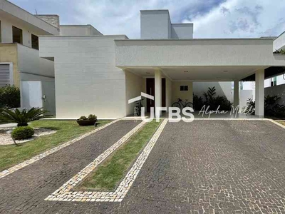 Casa com 4 quartos à venda no bairro Jardins Valência, 440m²