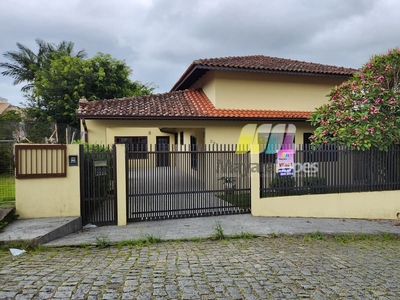 Casa em Agua Branca, São Francisco Do Sul/SC de 250m² 3 quartos à venda por R$ 679.000,00