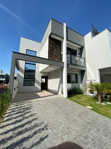 Casa em Beira Rio, Biguaçu/SC de 150m² 3 quartos à venda por R$ 749.000,00