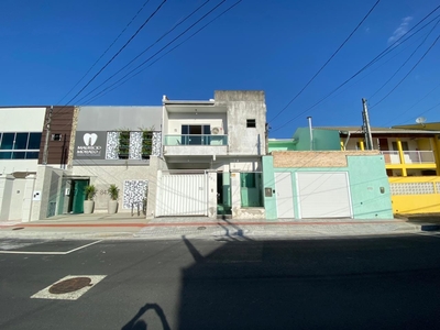 Casa em Centro, Balneário Camboriú/SC de 195m² 3 quartos à venda por R$ 1.249.000,00