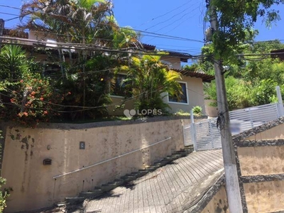 Casa em Sapê, Niterói/RJ de 320m² 4 quartos à venda por R$ 849.000,00