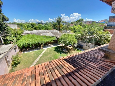 Casa em Setiba, Guarapari/ES de 400m² 9 quartos à venda por R$ 799.000,00
