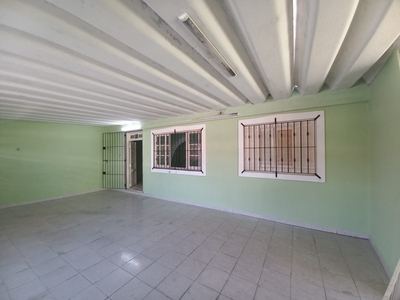 Casa em Vila Tupi, Praia Grande/SP de 100m² 2 quartos para locação R$ 2.500,00/mes