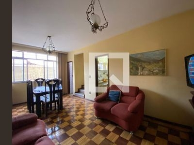 Casa para alugar com 3 dorms, 90m²