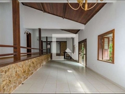 Casa para Venda - Ville de Montagnen, 3 Quartos, 1000 m² - Nova Lima