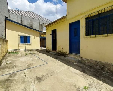 Casa térrea, para locação, Bonfim, Osasco, com 2 dormitórios, quintal e 1 vaga de garagem