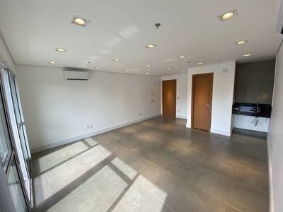 Sala Comercial e 1 banheiro para Alugar, 38 m² por R$ 1.900/Mês