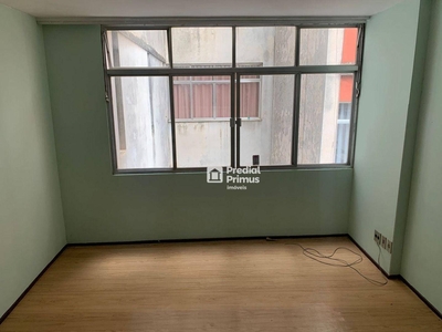 Sala em Centro, Nova Friburgo/RJ de 42m² para locação R$ 800,00/mes