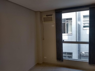 Sala em Macuco, Santos/SP de 10m² para locação R$ 950,00/mes