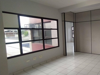 Sala em Vila Belmiro, Santos/SP de 64m² para locação R$ 2.400,00/mes