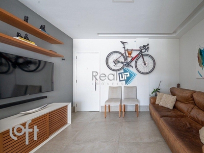 Apartamento à venda em Copacabana com 81 m², 1 quarto, 1 suíte, 2 vagas