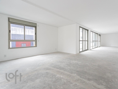 Apartamento à venda em Jardim Paulista com 303 m², 3 quartos, 3 suítes, 4 vagas
