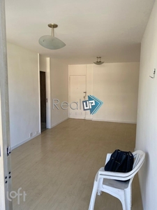 Apartamento à venda em Laranjeiras com 95 m², 3 quartos, 1 suíte, 1 vaga