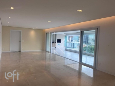 Apartamento à venda em Santo Amaro com 250 m², 3 quartos, 3 suítes, 4 vagas