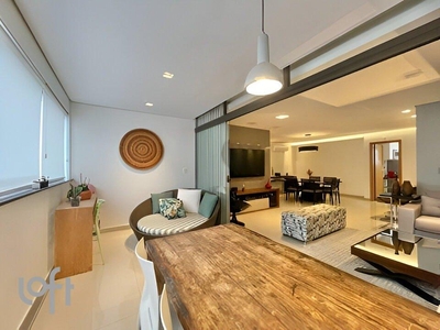 Apartamento à venda em São Pedro com 158 m², 4 quartos, 2 suítes, 3 vagas