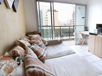 Apartamento à venda em Vila Nova Conceição com 66 m², 2 quartos, 1 suíte, 2 vagas