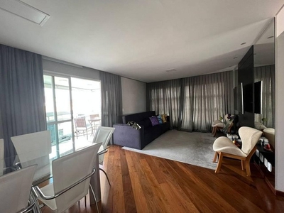 APARTAMENTO Á VENDA COM 130m², 3 SUÍTES, 5 BANHEIROS E 3 VAGAS DE GARAGEM Apartamento com