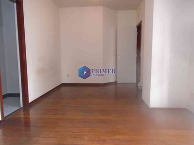 Apartamento com 3 quartos para alugar no bairro Savassi, 143m²