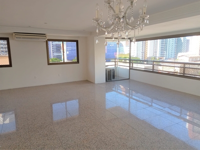 Apartamento em Meireles, Fortaleza/CE de 201m² 4 quartos à venda por R$ 1.397.000,00