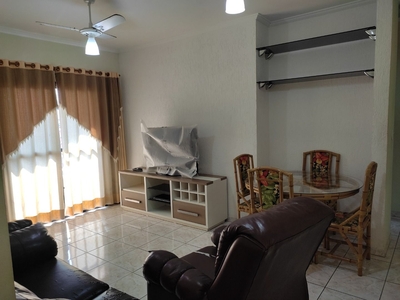 Apartamento em Vila Tupi, Praia Grande/SP de 70m² 1 quartos para locação R$ 2.100,00/mes