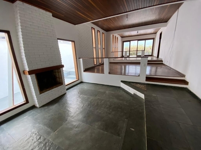 Casa em Alphaville, Santana de Parnaíba/SP de 230m² 4 quartos à venda por R$ 1.699.000,00