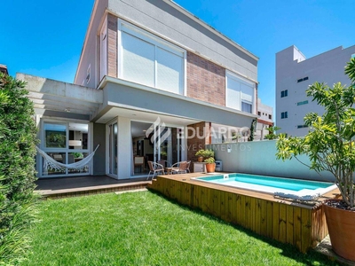 Casa em Canto Grande, Bombinhas/SC de 170m² 4 quartos à venda por R$ 1.497.500,00