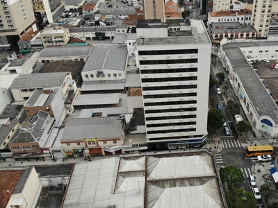 Casa em Centro, Curitiba/PR de 35m² para locação R$ 500,00/mes