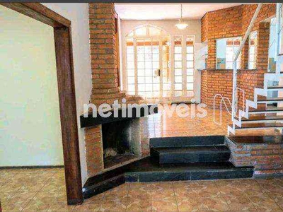 Casa em Condomínio com 3 quartos à venda no bairro Condominio Retiro do Chale, 240m²