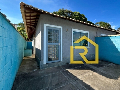 Casa em Extensão Serramar, Rio das Ostras/RJ de 60m² 2 quartos à venda por R$ 179.000,01