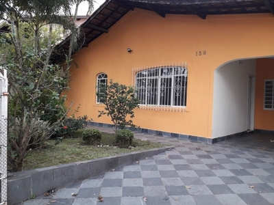 Casa em Jardim das Indústrias, São José dos Campos/SP de 150m² 4 quartos para locação R$ 3.200,00/mes