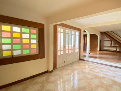 Casa em Jardim Flamboyant, Cabo Frio/RJ de 230m² 2 quartos à venda por R$ 339.000,00