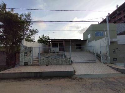 Casa em Nova Parnamirim, Parnamirim/RN de 139m² 3 quartos para locação R$ 1.900,00/mes