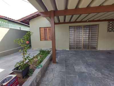 Casa em Vila Santo Antônio, Cotia/SP de 151m² 3 quartos à venda por R$ 649.000,00 ou para locação R$ 3.650,00/mes